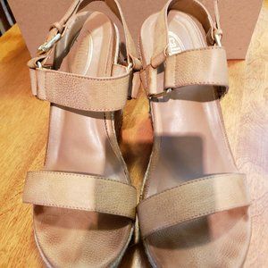 CALISTO Tan Leather Wedges.  Sz.8  Gently Worn.